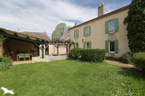 Maison à vendre |  Castets-en-Dorthe |  10 pièces | 359 m²