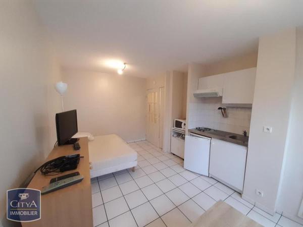Appartement à louer 1 pièce 21.97m²