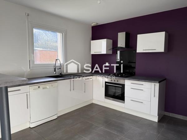 ST MARTIN DES CHAMPS  MAISON T4 3 CHAMBRES JARDIN