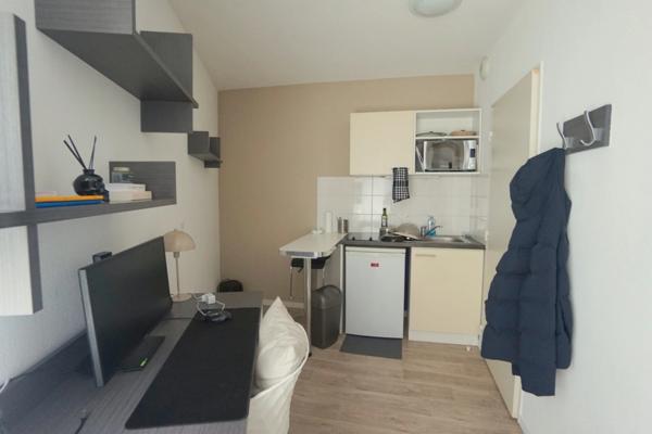 STUDIO meublé en résidence étudiante a vendre pour investisseur LMNP/LMP -- Lyon 8