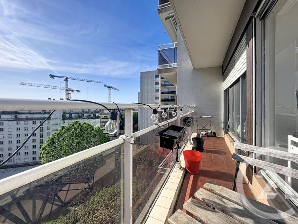 Appartement F3 à vendre  3 pièces - 68 m 2   PARIS  - 75012