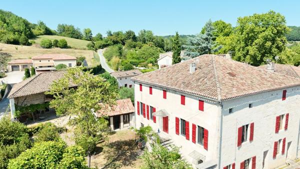 Vente maison 385 m² 13 Pièces Saint-Maurin