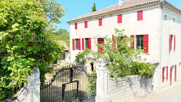 Vente maison 385 m² 13 Pièces Saint-Maurin