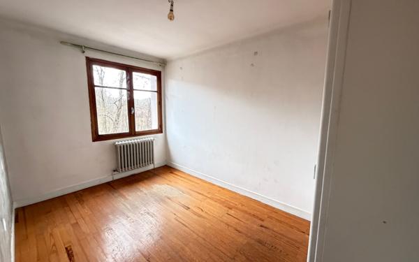 Maison à vendre    6 pièces • 180 m2 Aspres-sur-Buëch