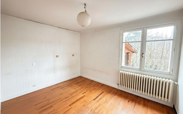 Maison à vendre    6 pièces • 180 m2 Aspres-sur-Buëch