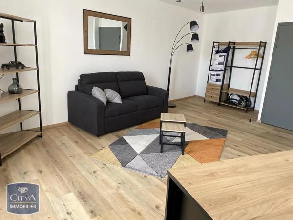 Appartement à louer 1 pièce 38.76m²