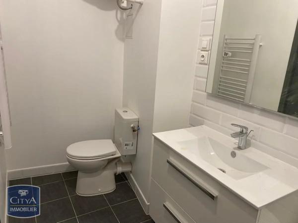 Appartement à louer 1 pièce 38.76m²