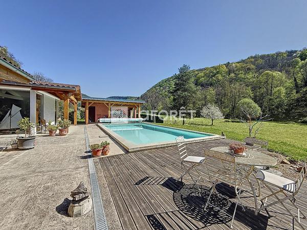 Achat maison près de JUJURIEUX - 6 pièce(s) - 190 m² - 422 000 €