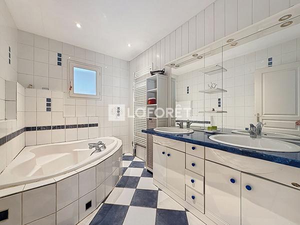 Achat maison près de JUJURIEUX - 6 pièce(s) - 190 m² - 422 000 €