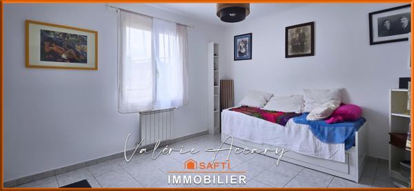 Rocbaron : Maison individuelle de 202 m² sur un terrain de 1703 m² avec 6 chambres, piscine, garage, T2 indépendant…...