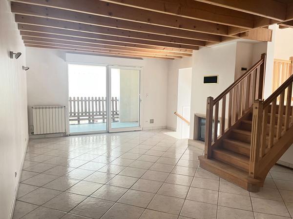Maison T6 secteur BAR SUR AUBE Ref 178