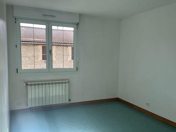 Maison T6 secteur BAR SUR AUBE Ref 178