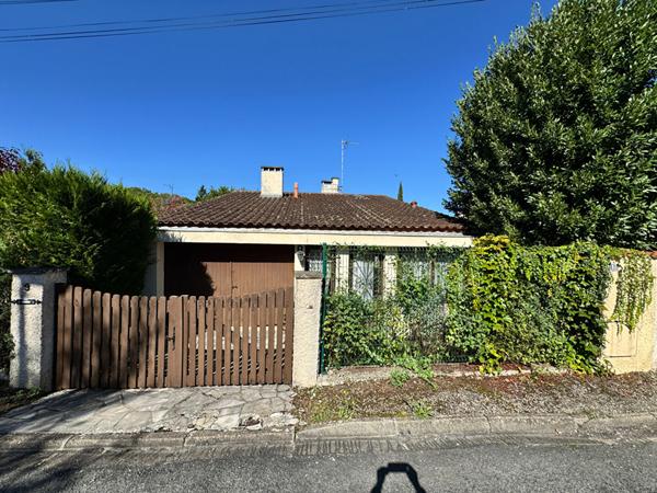 A vendre, à 5 minutes de PERIGUEUX  (24000), très jolie Maison type 4 avec jardin et garage