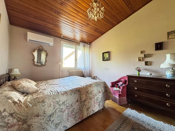 A vendre, à 5 minutes de PERIGUEUX  (24000), très jolie Maison type 4 avec jardin et garage