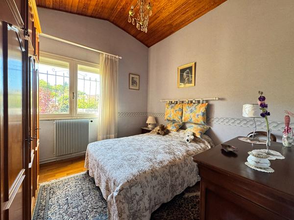 A vendre, à 5 minutes de PERIGUEUX  (24000), très jolie Maison type 4 avec jardin et garage