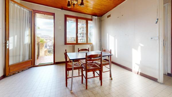 Appartement 5 pièces - 100 m² Exclusivité efficity