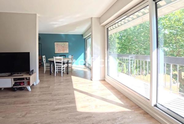 Appartement
         3 pièces
        - 65 m² 329 000 € *
