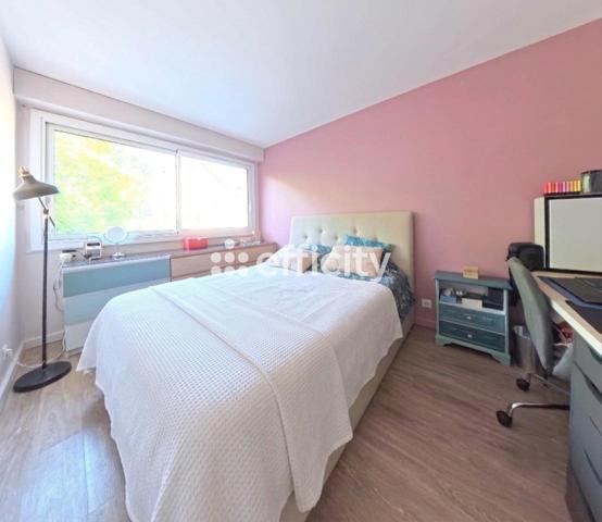Appartement
         3 pièces
        - 65 m² 329 000 € *