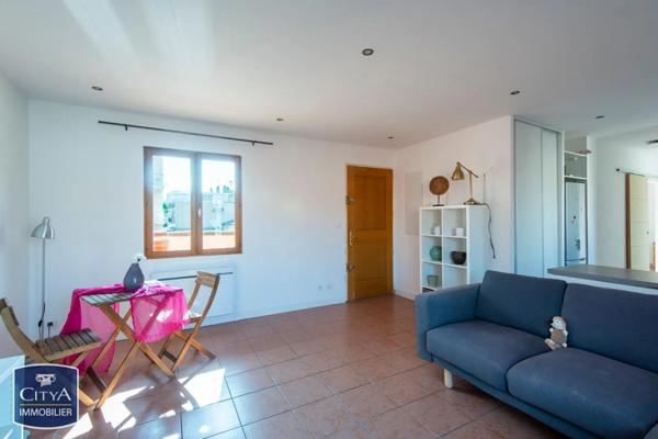 Appartement à louer 2 pièces 52.24m²