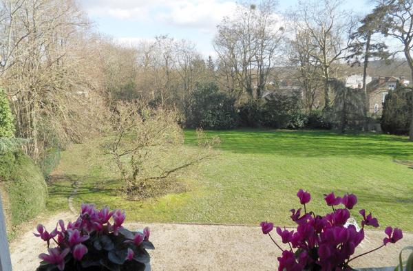 F3 dans immeuble fin Second Empire entièrement rénové à DOURDAN (91410)