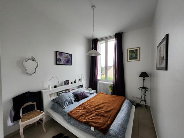 F3 dans immeuble fin Second Empire entièrement rénové à DOURDAN (91410)