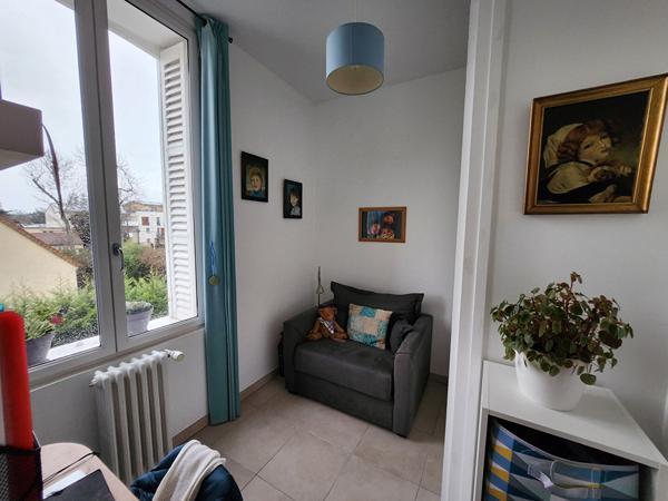 F3 dans immeuble fin Second Empire entièrement rénové à DOURDAN (91410)