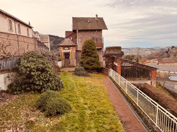 Maison de bourg bourgeoise Années 1920 Vue dominante Fort potentiel
