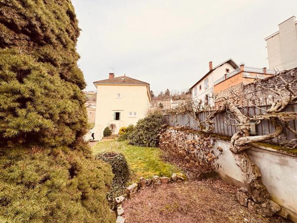 Maison de bourg bourgeoise Années 1920 Vue dominante Fort potentiel