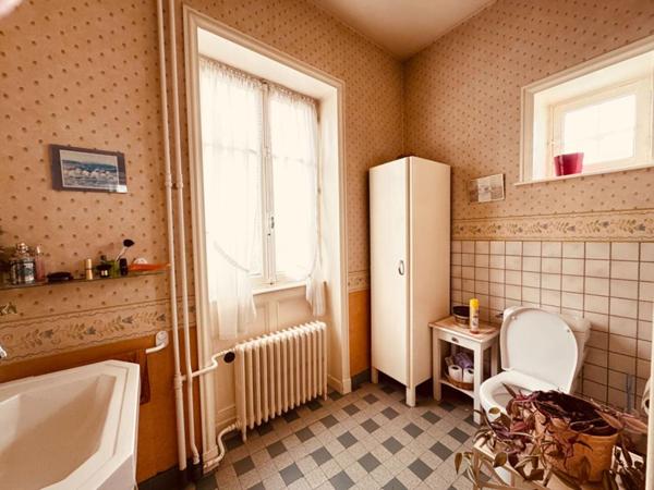 Maison de bourg bourgeoise Années 1920 Vue dominante Fort potentiel