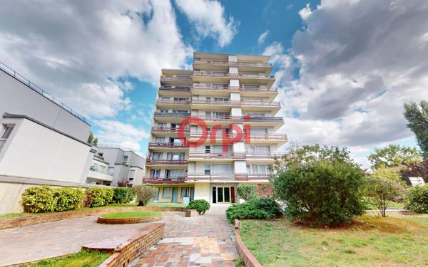 Appartement à vendre    1 pièce • 31,70 m2 Livry-Gargan