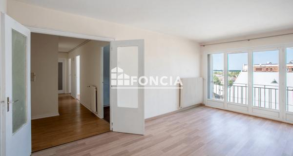 À vendre Appartement 3 pièces 63 m² - Maurepas 78310