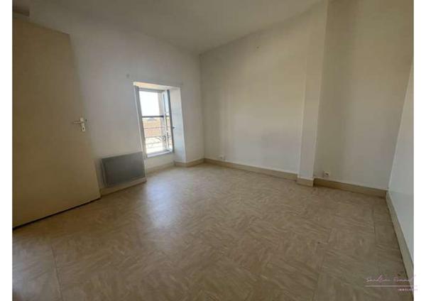Appartement lumineux avec mezzanine Chemillé centre