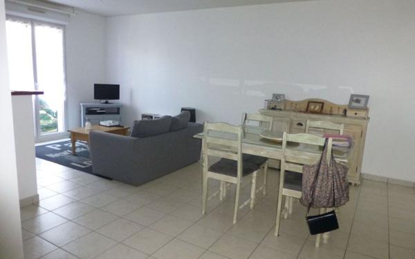 Appartement à louer    3 pièces • 65,99 m2 Fleury-les-Aubrais