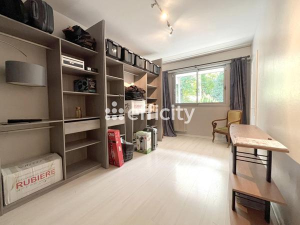 Appartement 5 pièces - 157 m²