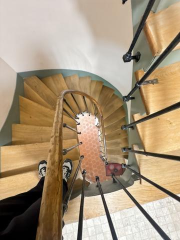 PARIS 10eme RUE SAINTE-MARTHE -STUDIO AU CALME