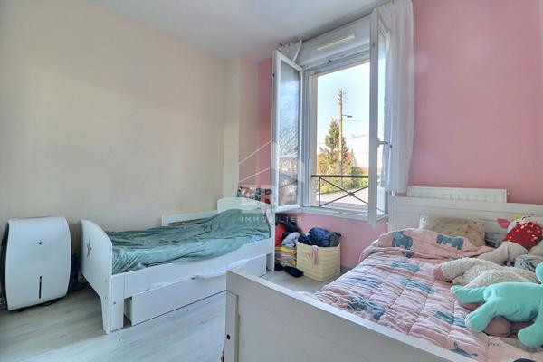 Maison à vendre à Mériel - 5 pièces, 4 chambres, excellente condition