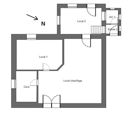 29530  Plonevez du Faou maison 4 chambres sous sol complet à remettre au goût du jour