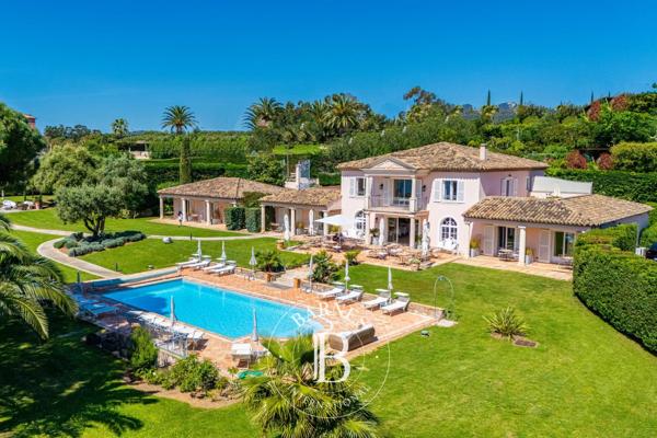 Grimaud, Propriété 12 Chambres -  595 m² à vendre