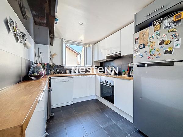 ISSY LES MOULINEAUX - QUARTIER LA FERME - Vente d'un appartement 3 pièces en duplex traversant en dernier étage