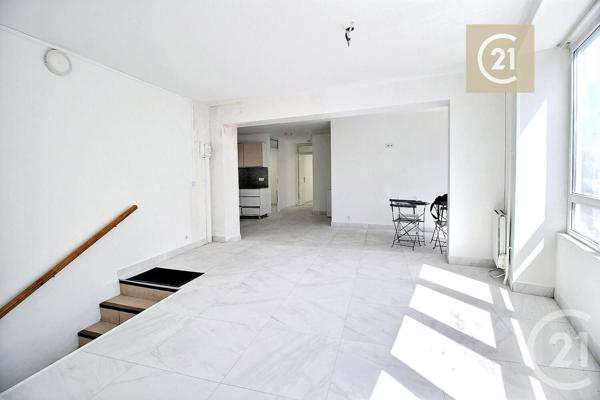 Appartement F5 à vendre  11 pièces - 220 m2 CHAMPIGNY SUR MARNE - 94