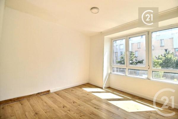 Appartement F5 à vendre  11 pièces - 220 m2 CHAMPIGNY SUR MARNE - 94