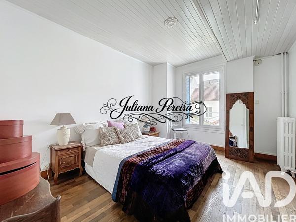 Maison à vendre 9 pièces 177 m² Mézières-sur-Seine