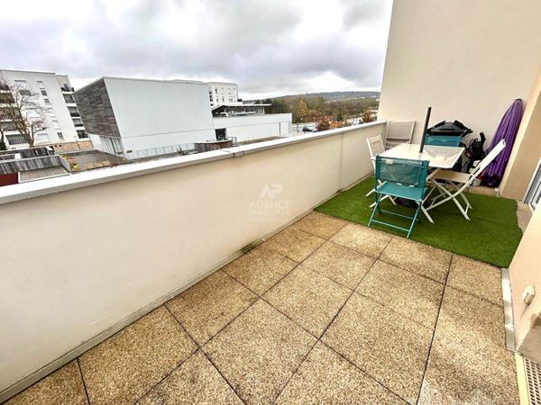 Appartement Poissy 5 pièce(s) 93.30 m2 €373 000 ** - Référence 8978