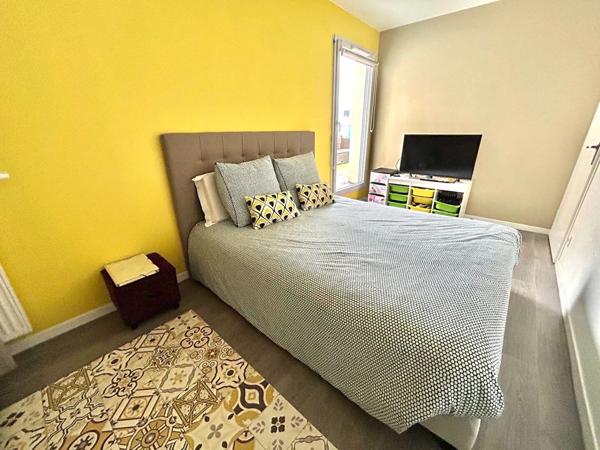 Appartement Poissy 5 pièce(s) 93.30 m2 €373 000 ** - Référence 8978