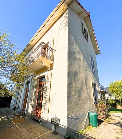 Maison 7 pièces - 207 m²