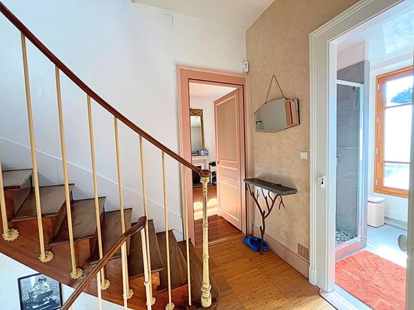 Maison 7 pièces - 207 m²