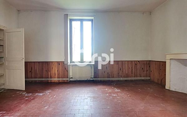 Maison à vendre    4 pièces •  Néris-les-Bains