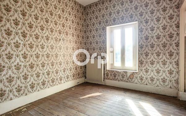 Maison à vendre    4 pièces •  Néris-les-Bains