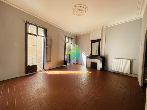 APPARTEMENT T3 100M2 HYPER CENTRE