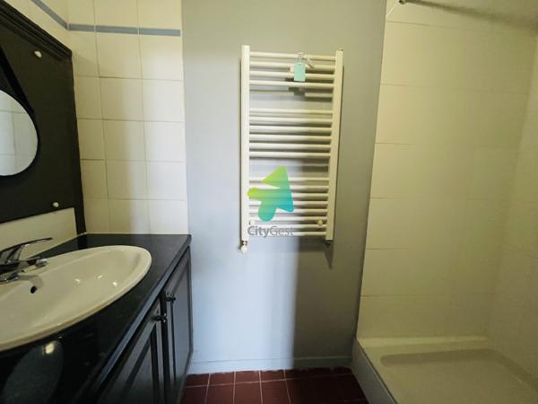 APPARTEMENT T3 100M2 HYPER CENTRE
